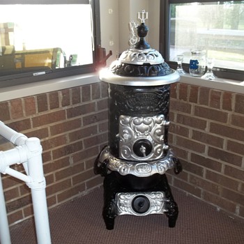 Louisville Tin & stove Co.  Procress Oak #113 - Kitchen