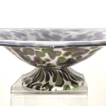 Loetz late period bowl, Opal m. violett u. stahlgrau Kröseln, ca. 1928 - Art Glass
