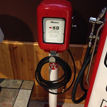 Restored Air Pump - Petroliana