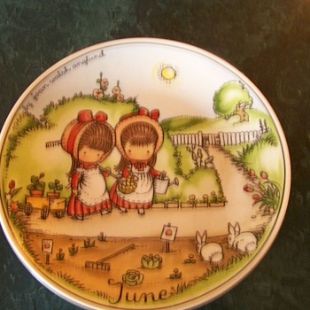 1966 June Joan Walsh Anglund Plate