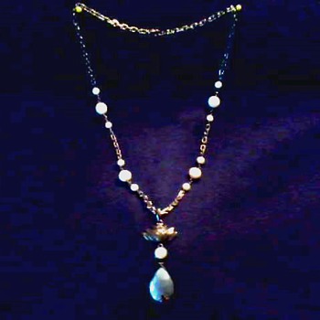 "Art Deco" Style Sterling Silver Pearl Pendant / Tear Drop Mother of Pearl Drop /Janice Girardi / Circa Mid-20th Century - Fine Jewelry