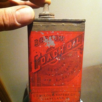 L.D.Oil mix & naptha co. / boston coach oil can