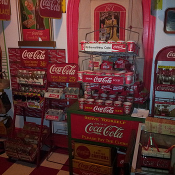 1940's Coca-Cola Display Rack & Lincoln Truck - Coca-Cola