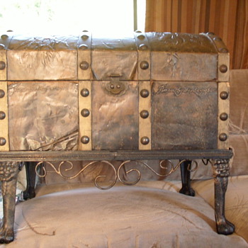 old trunk