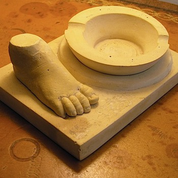 Baby's Foot Ashtray - Strange - Tobacciana