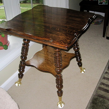Parlor Table ?????