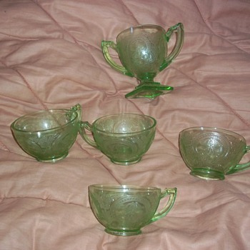 Four Green Cups with Sugar bowl and same design 
