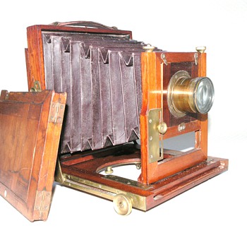 Express Photo. Company, The. | English Camera | 1906 | Half Plate. - Cameras