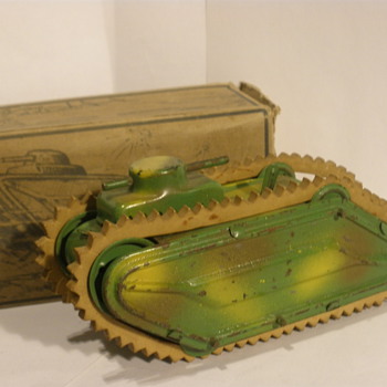 German WWI style Tank. Early 1930s, Possibly Gama? Tin wind up.  - Model Cars