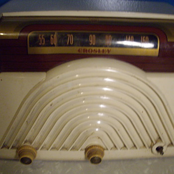 Crosley radio. Age Unkown??? - Radios