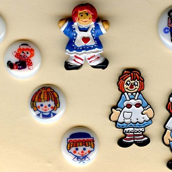 Raggedy Ann and Andy buttons