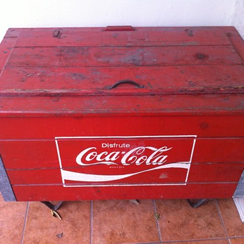 Coca-Cola Wood Cooler antique, rare and had not seen an equal