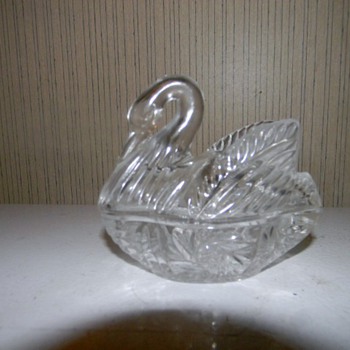  Glass Swan covered candy dish - Kitchen
