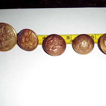 SCOVILL BUTTONS HAVE I GOT IDENTIFICATION CORRECT? - Military and Wartime