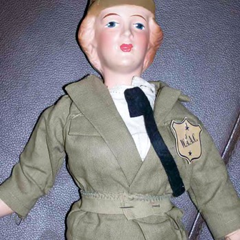 Freundlich 1940s Wac doll 15 inches all original with label  - Dolls