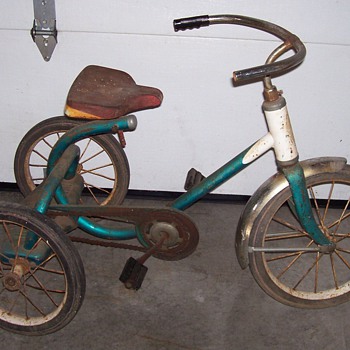 RARE 1940's WESTERN FLYER CHILD'S TRICYCLE,CHAIN DRIVEN - Sporting Goods