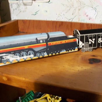 Cardboard N&W stean engine