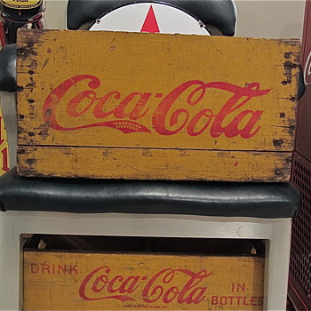 Coca Cola Trademark "C" crate