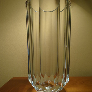 VINTAGE RIEDEL - AUSTRIA - VASE -DATES 1979 - Art Glass