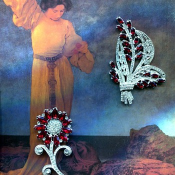 Big brooches from the glamour era