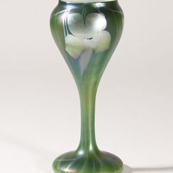 QUEZAL ART GLASS VASE, circa 1905 - Art Glass