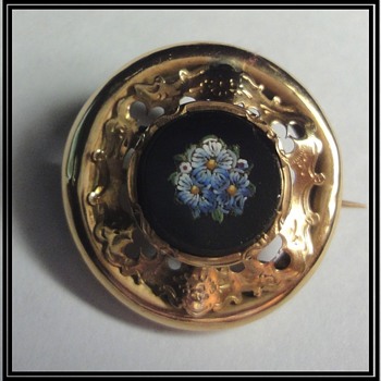 Micro Mosaic flower brooch set in 14K yellow gold - Fine Jewelry