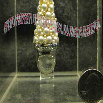 EUH'MA 1969 Top Pearl Design by Jonathan Bailey. - Fine Jewelry