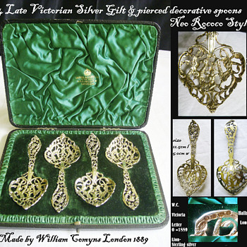 Four Victorian Silver Gilt Sugar Sifter Spoons Boxed by William Comyns 1889 