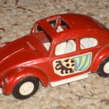 Volkswagen Beetle Tootsie Toy Car