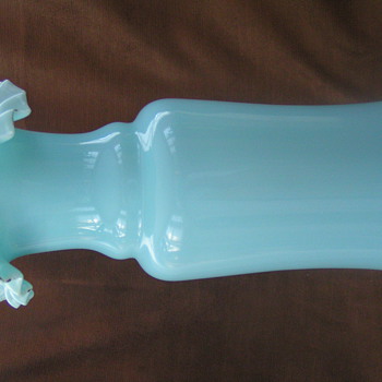 need help identifying this piece???? - Glassware