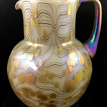 Loetz Jug, Opal Phänomen Genre 85/3839 m. Silberhenkel, PN II-2299/Krügel, ca. 1905 - Art Glass