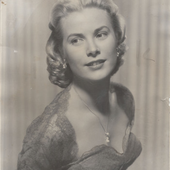 Grace Kelly Promo Photo (1954) - Photographs