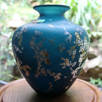 Kurata teal vase and sparkles - Art Glass