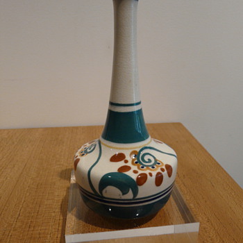 MYSTERY DUTCH VASE