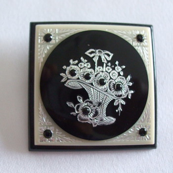 My Grandmother's ART NOUVEAU Pin