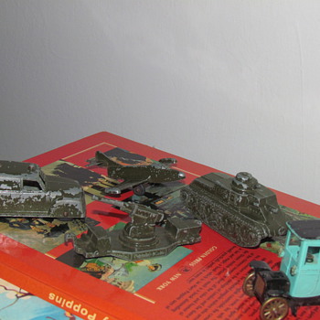 TOOTSIE TOYS . MADE IN THE USA. - Model Cars