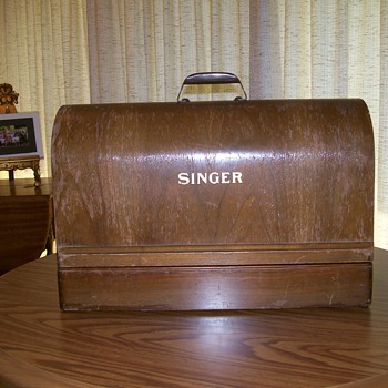Singer Sewing Machine