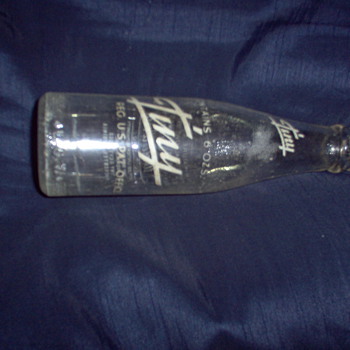 "Tiny" soda bottle - Bottles