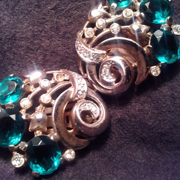 Trifari alfred philippe clipons - Costume Jewelry