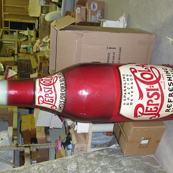 RARE 1930'S PEPSI BOTTLE 6 feet TALL! OK, IT'S MADE OF WOOD.... - Advertising