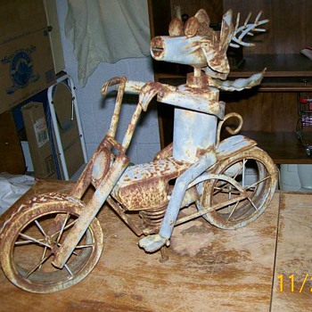 Folk Art Harley Hog Metal Motorcycle 