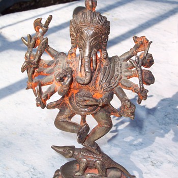 NEED HELP ON ID MADE OF SILVER - Asian