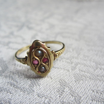 I never wear this one - but it reminds me of my great-aunt 
