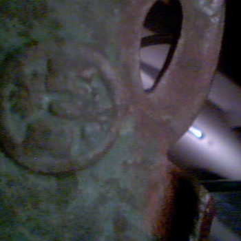 b and h lamp - any clue of  time or worth? - Lamps