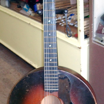 Round Archtop Gretsch Mystery