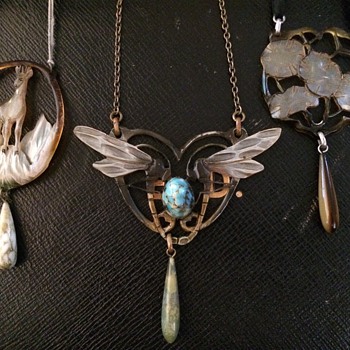 Nouveau horn pendants - Art Nouveau