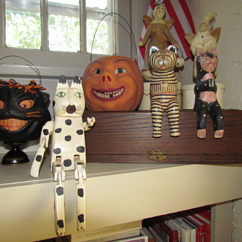 For Manikin - Three Mischievous Wooden Cats