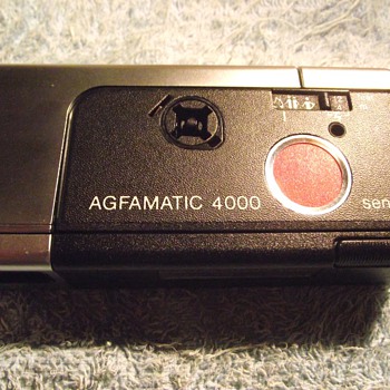 1975-agfa cameras-agfamatic 4000 pocket camera.