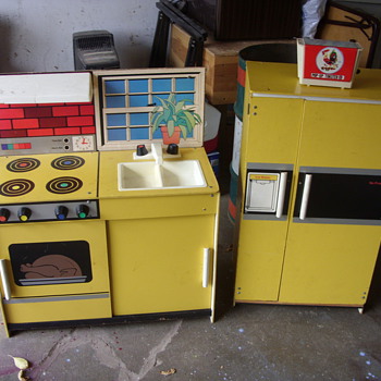 vintage wood and plastic kids play stove and fridge