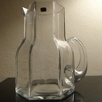 VINTAGE BERTIL VALLIEN FOR BODA-SWEDEN   - Art Glass